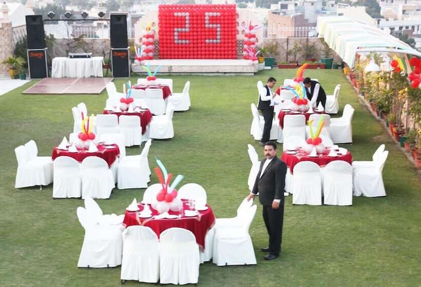 Отель Kamal Palace