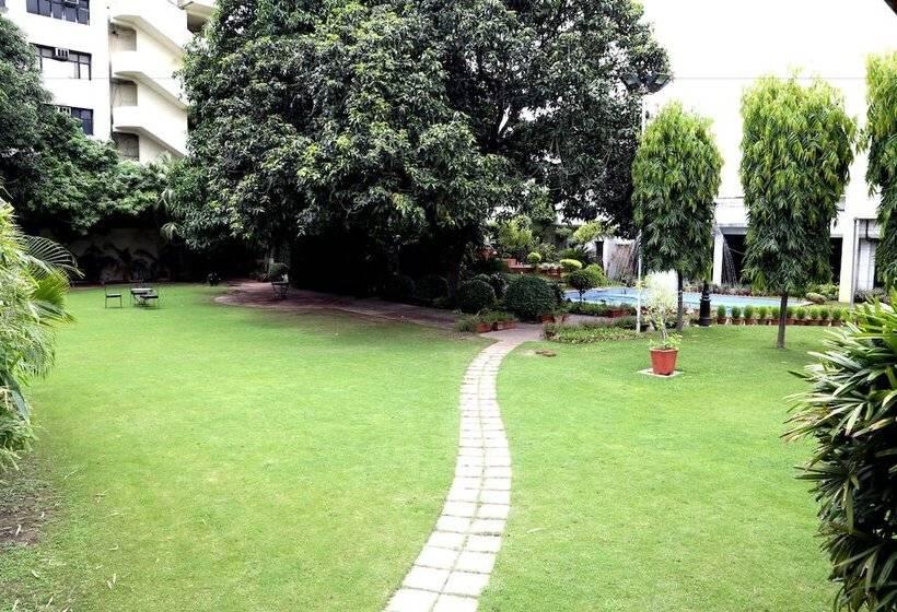 Отель Kamal Palace