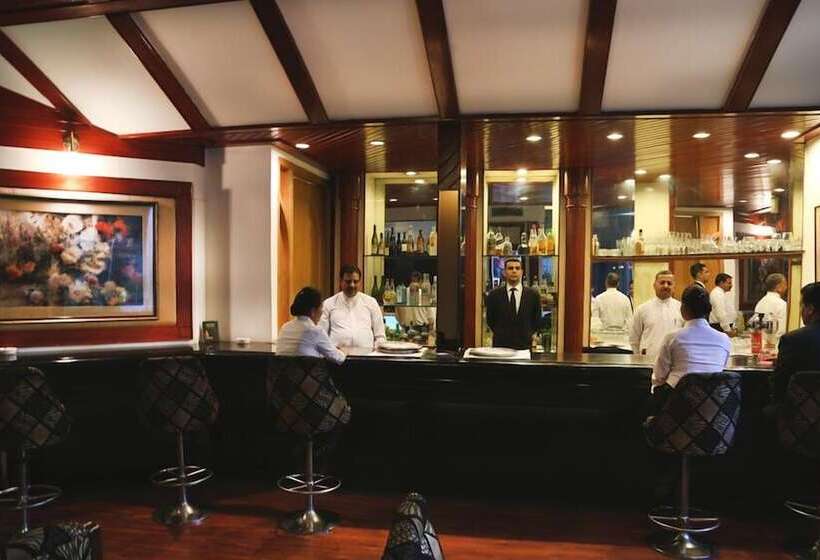 Отель Kamal Palace