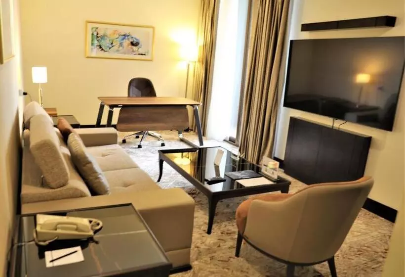 هتل Babylon Rotana