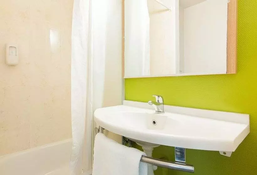 B&b Hotel Bordeaux Lac Sur Bruges