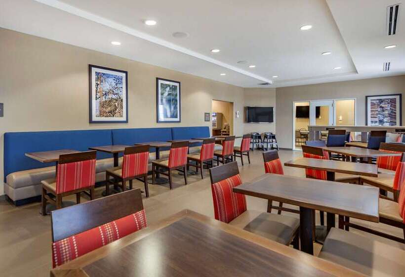 호텔 Comfort Inn & Suites Sidney I 80