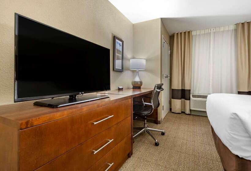 호텔 Comfort Inn & Suites Sidney I 80