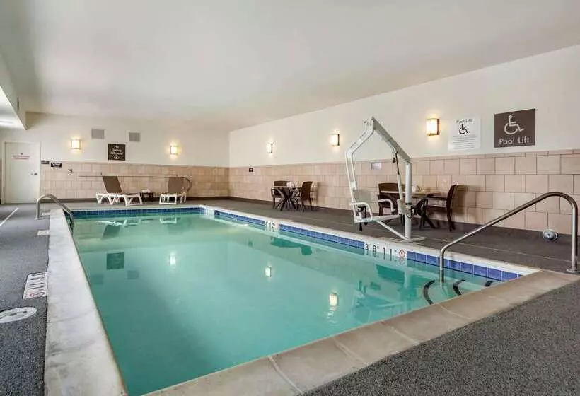 ホテル Comfort Inn & Suites Sidney I 80