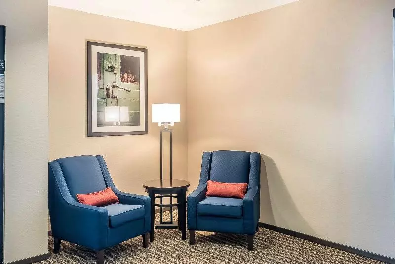 ホテル Comfort Inn & Suites Sidney I 80