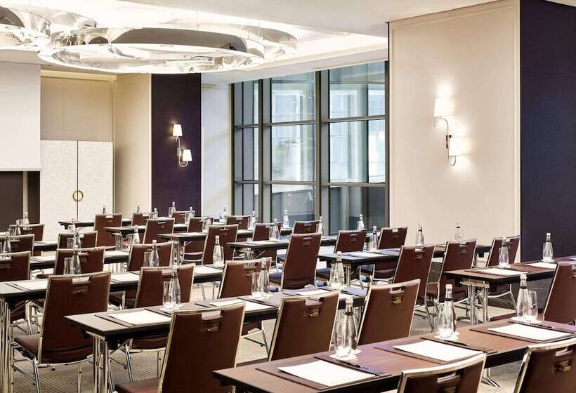 ホテル Fairmont Quasar Istanbul