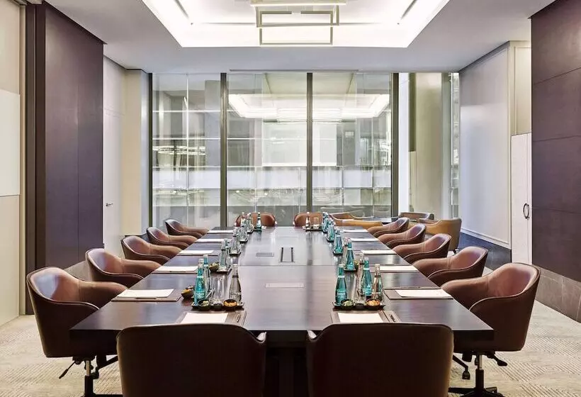 ホテル Fairmont Quasar Istanbul