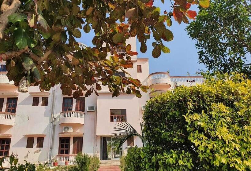 בית מלון כפרי Green Park Resort