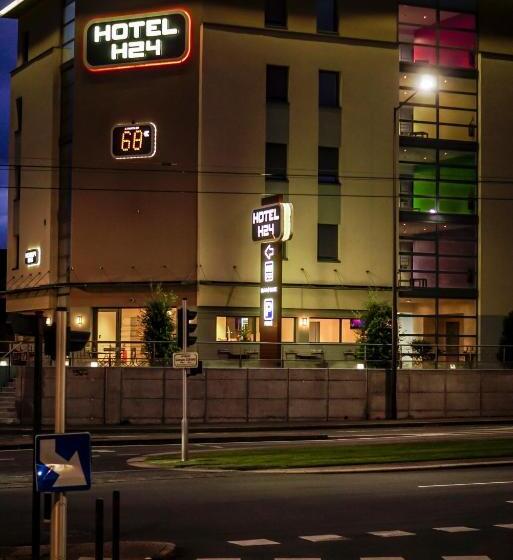 فندق H24