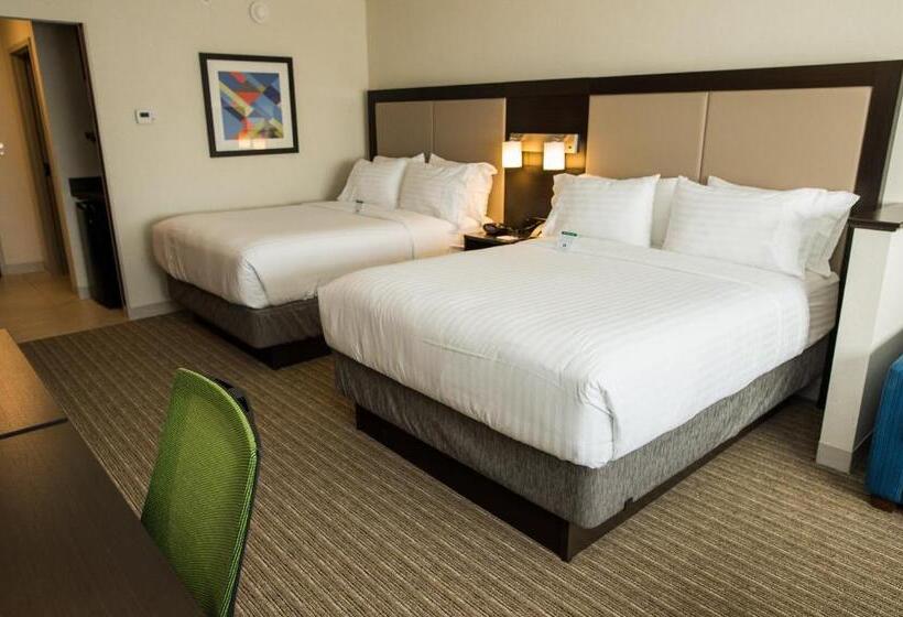 هتل Holiday Inn Express & Suites Marietta, An Ihg