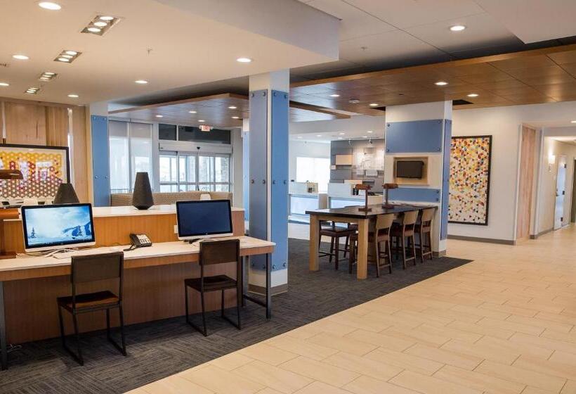 هتل Holiday Inn Express & Suites Marietta, An Ihg