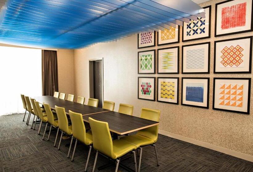 هتل Holiday Inn Express & Suites Marietta, An Ihg