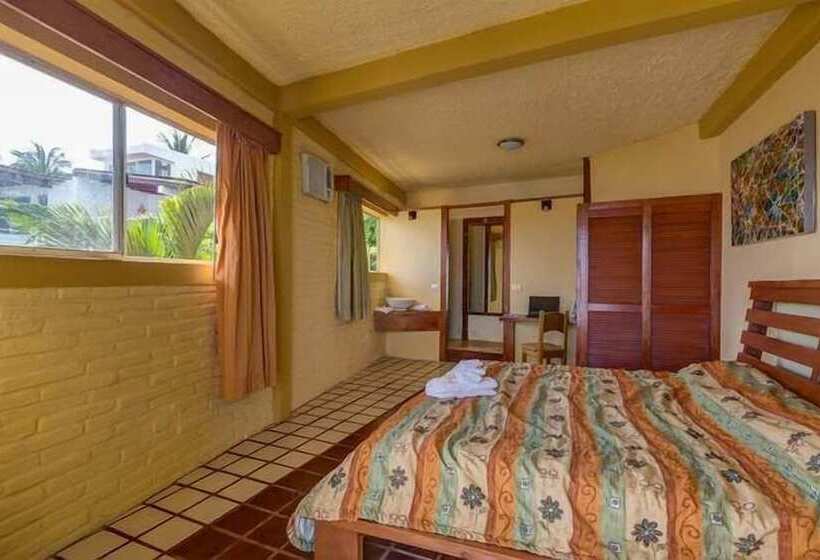 Отель Hostal Vallarta Suites