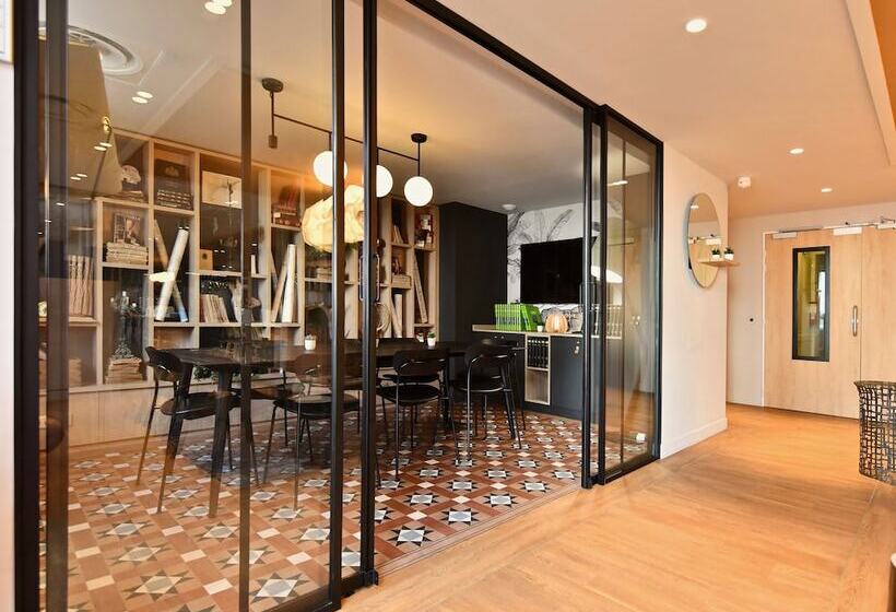 ホテル Ibis Budget Nantes Reze Aeroport