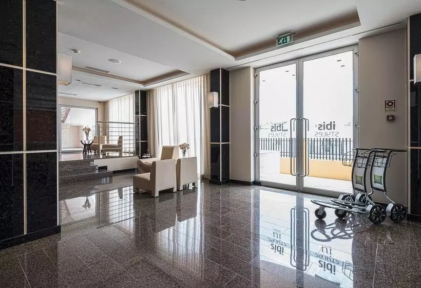 Iu Hotel Luanda Talatona