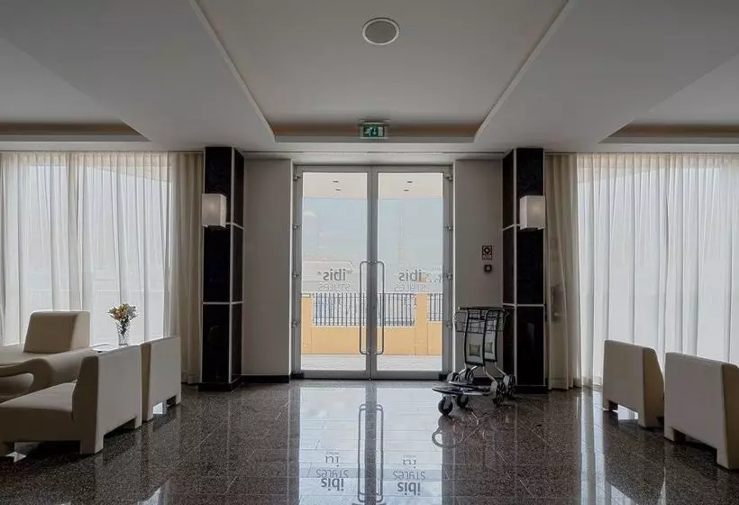 Iu Hotel Luanda Talatona