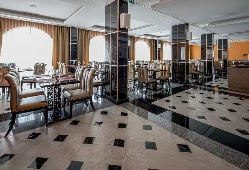 Iu Hotel Luanda Talatona