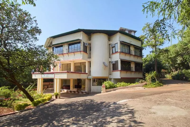 ホテル Ishwar Inn Resort
