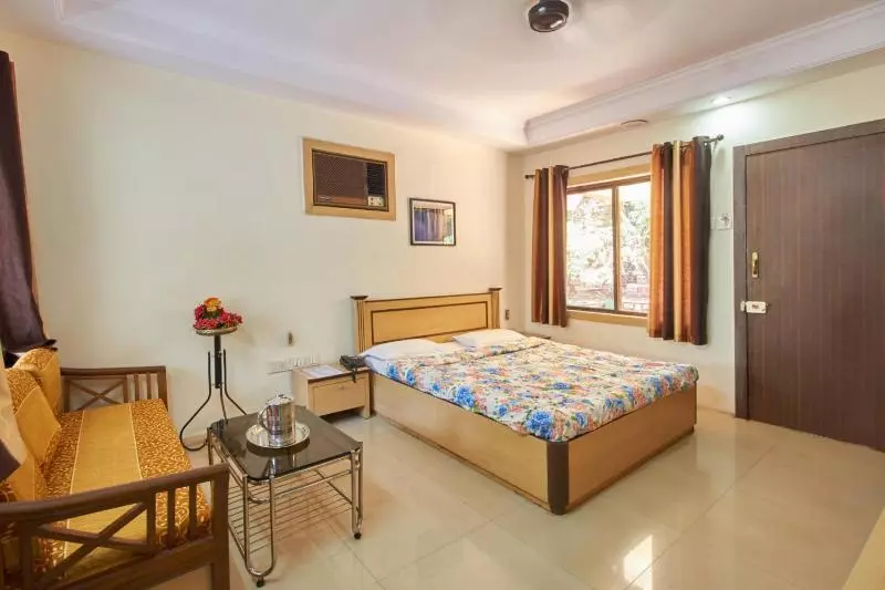 ホテル Ishwar Inn Resort