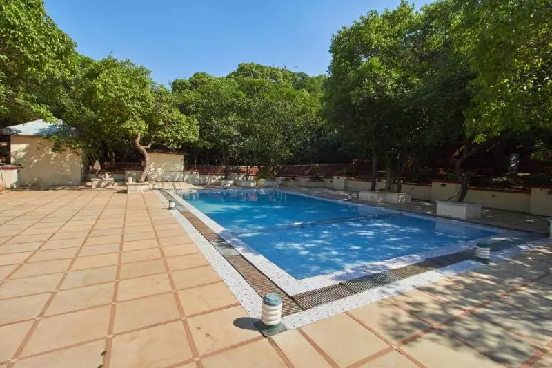 Hotelli Ishwar Inn Resort