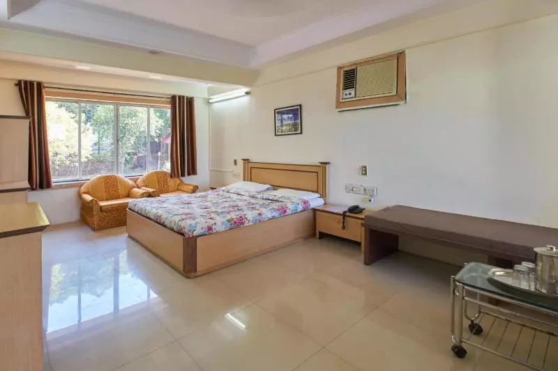 Hotelli Ishwar Inn Resort