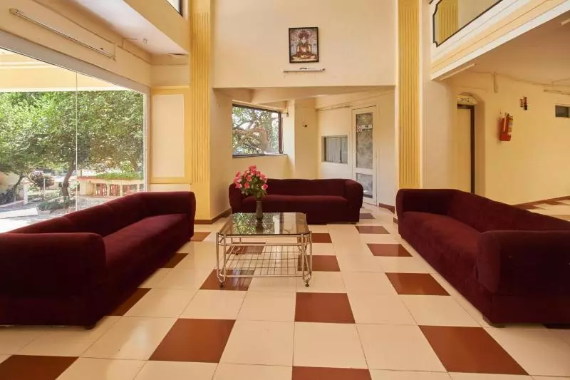 Hotelli Ishwar Inn Resort
