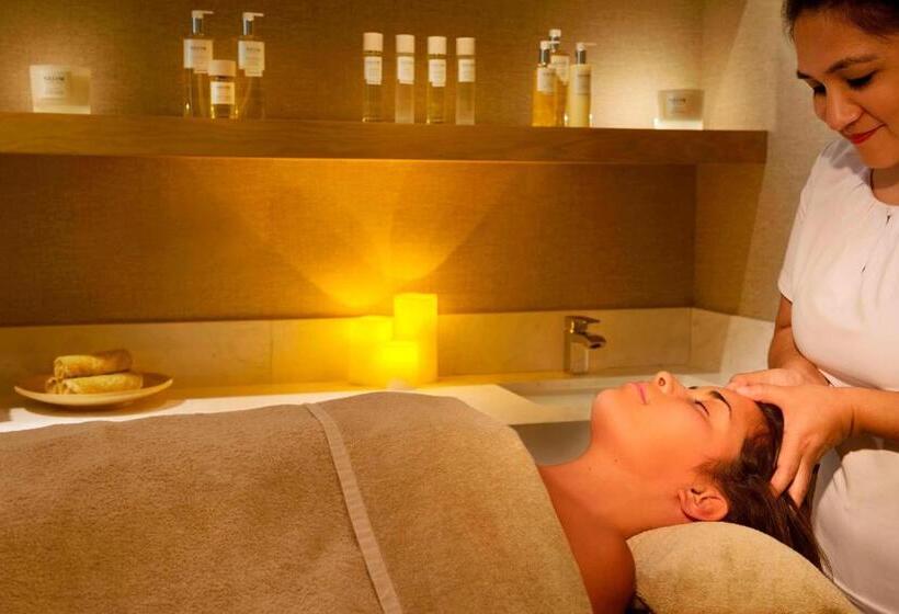 La Ville Hotel & Suites City Walk Dubai, Autograph Collection