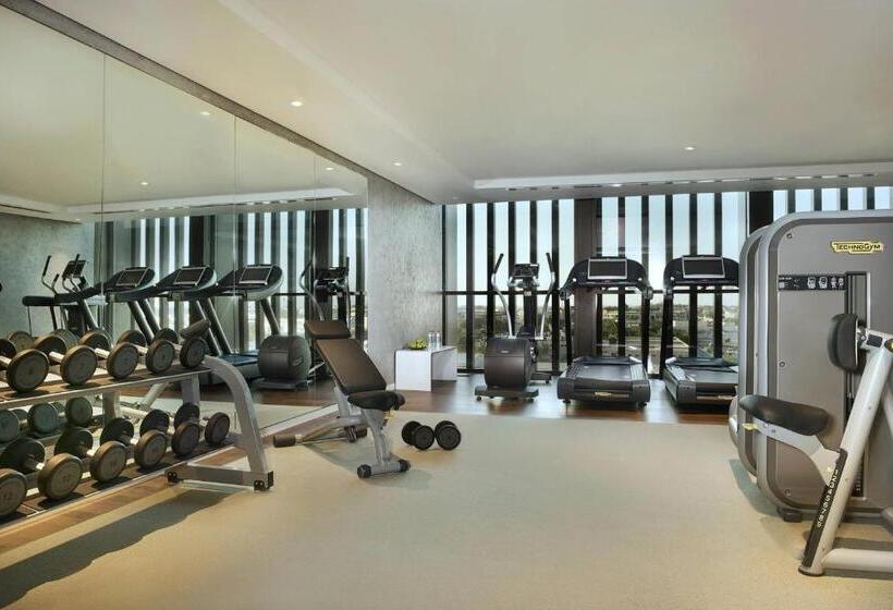 La Ville Hotel & Suites City Walk Dubai, Autograph Collection