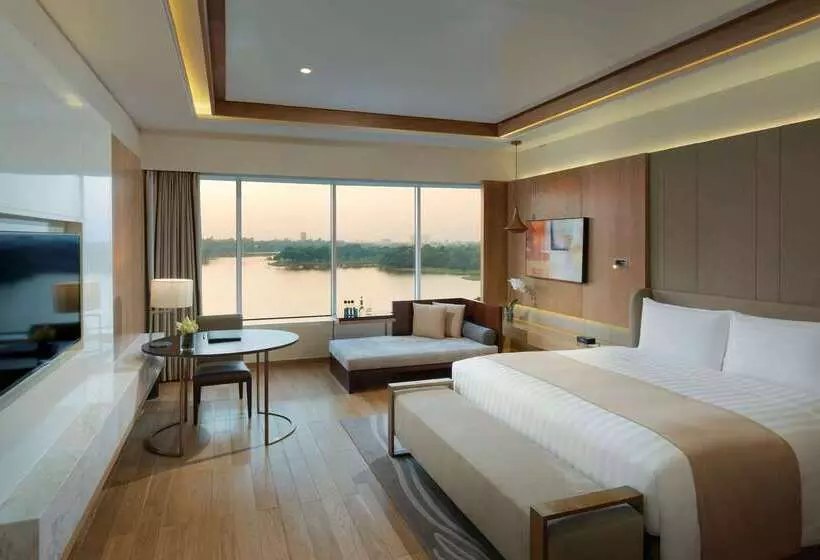 ホテル Melia Yangon