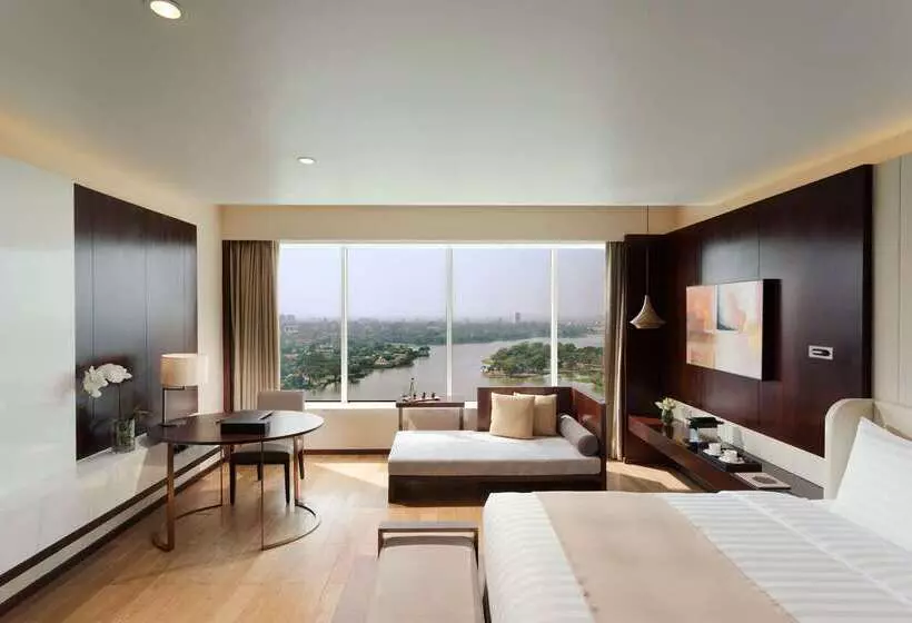 ホテル Melia Yangon
