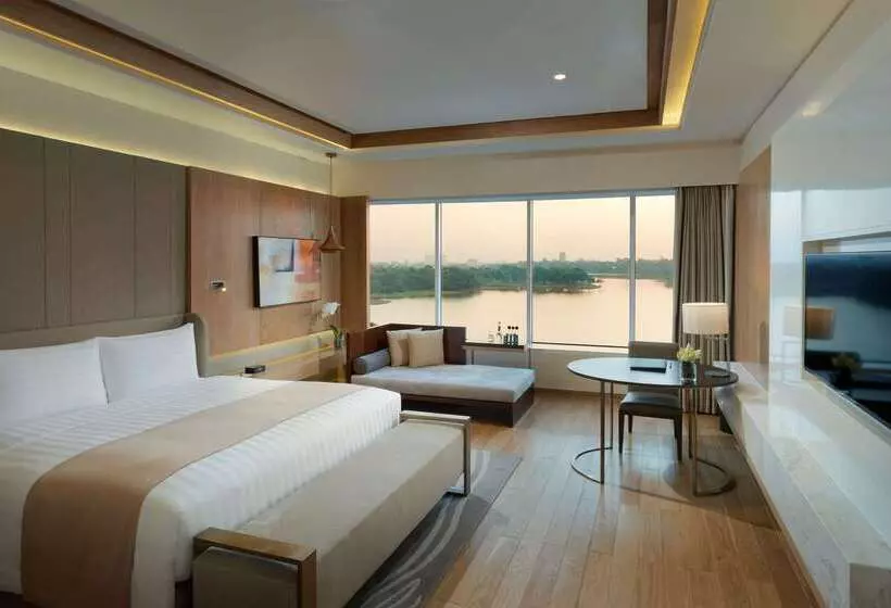 ホテル Melia Yangon