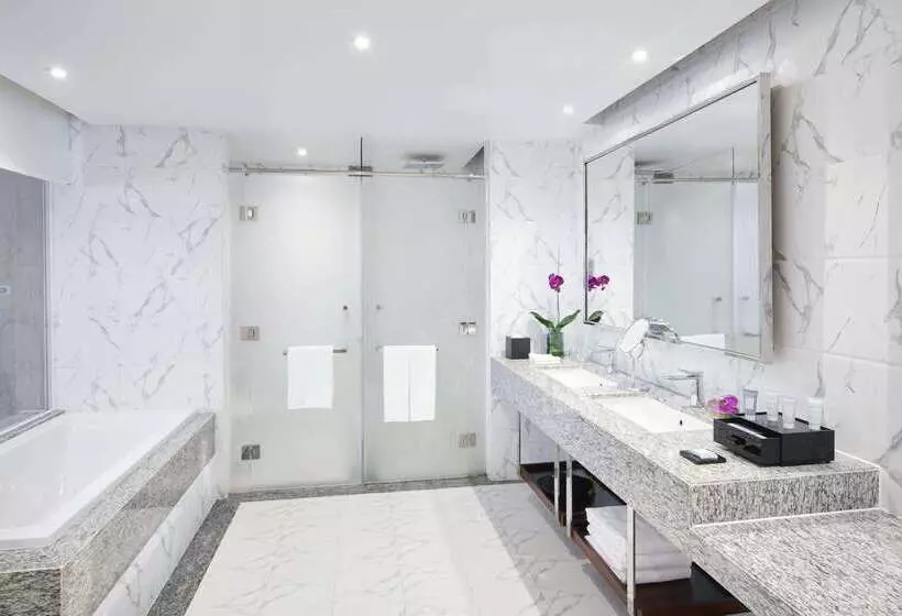 ホテル Melia Yangon
