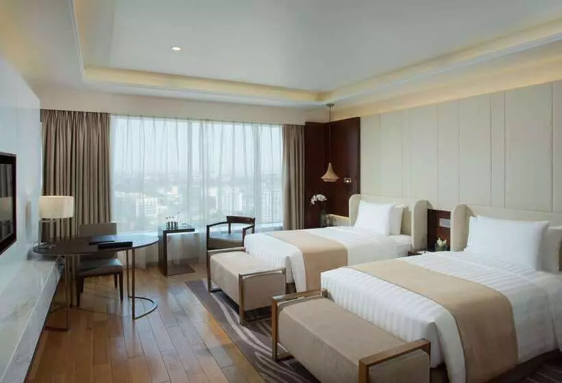 ホテル Melia Yangon