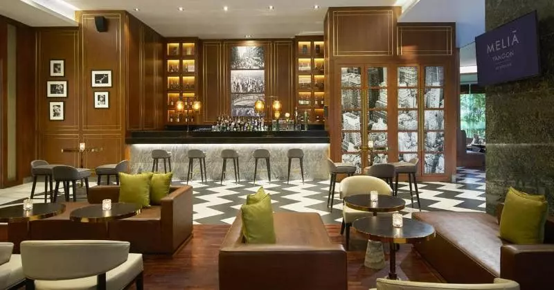 ホテル Melia Yangon