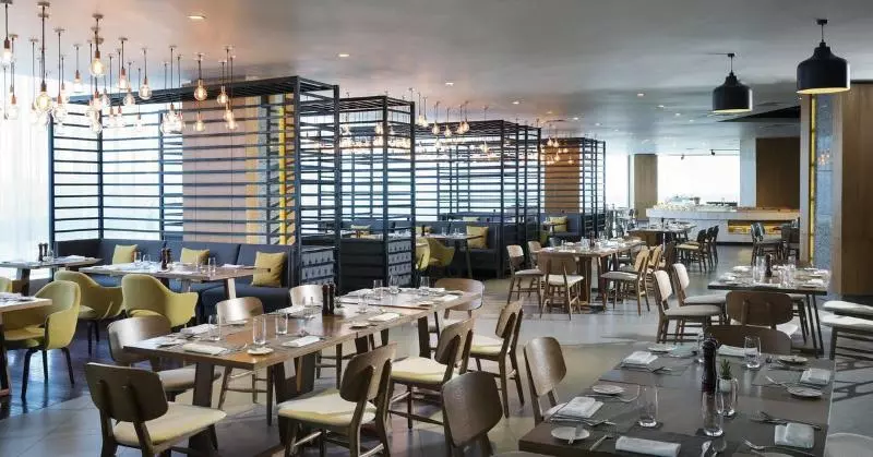 ホテル Melia Yangon