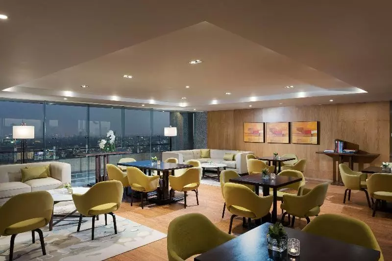 ホテル Melia Yangon
