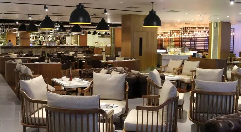 ホテル Melia Yangon