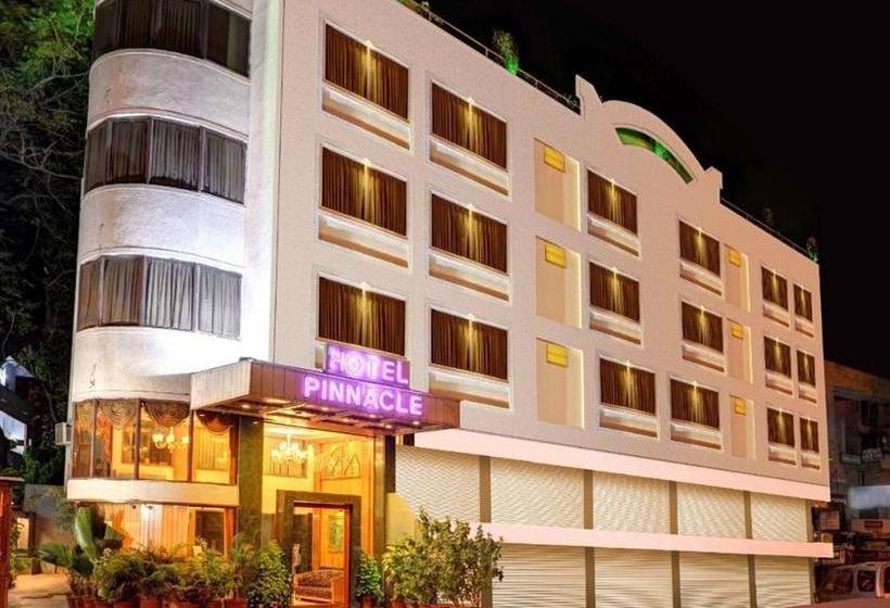 Hotel Pinnacle