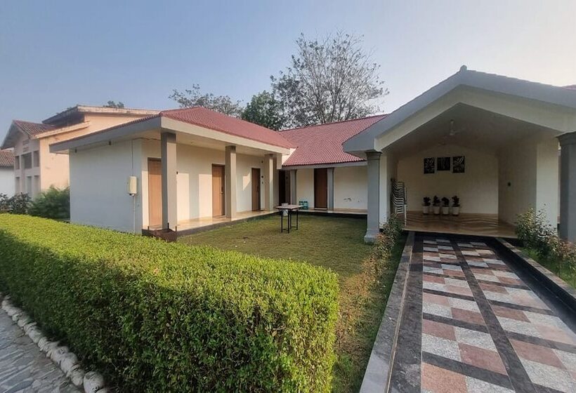 Отель Rupis Resort Near Udaipur Airport