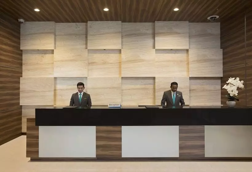 Hotelli Somerset Damansara Uptown Petaling Jaya