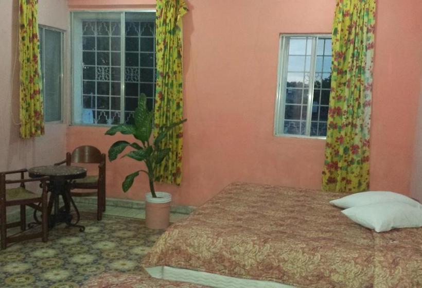 Hotel Tierra Del Sol