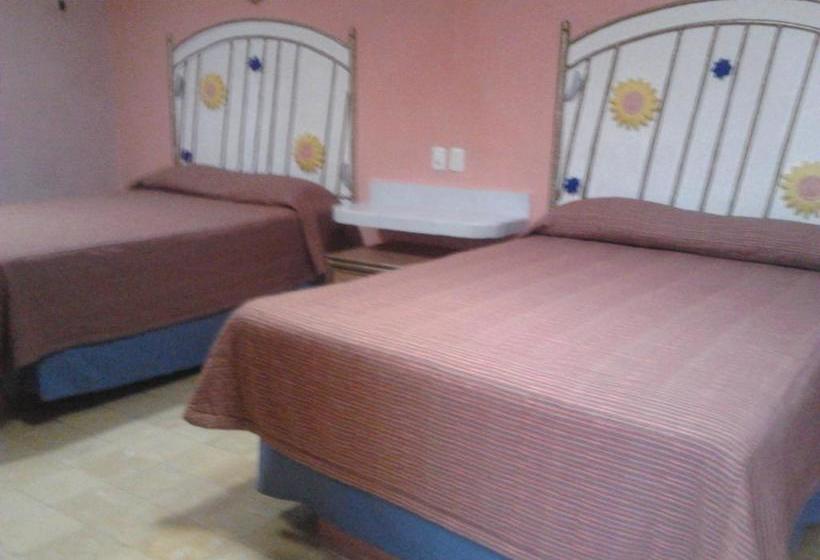 Hotel Tierra Del Sol