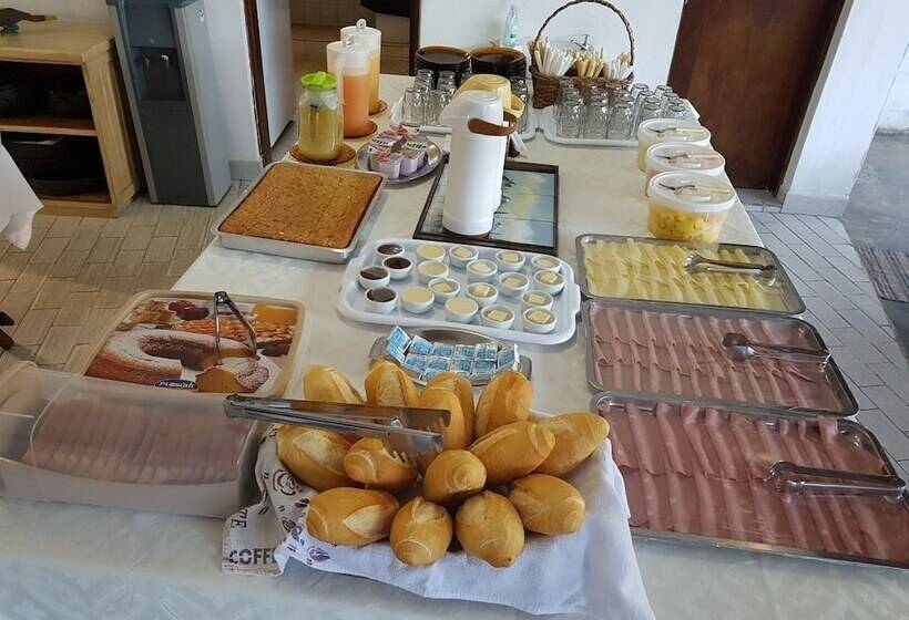 ホテル Vargas Peruibe