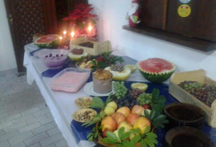 ホテル Vargas Peruibe