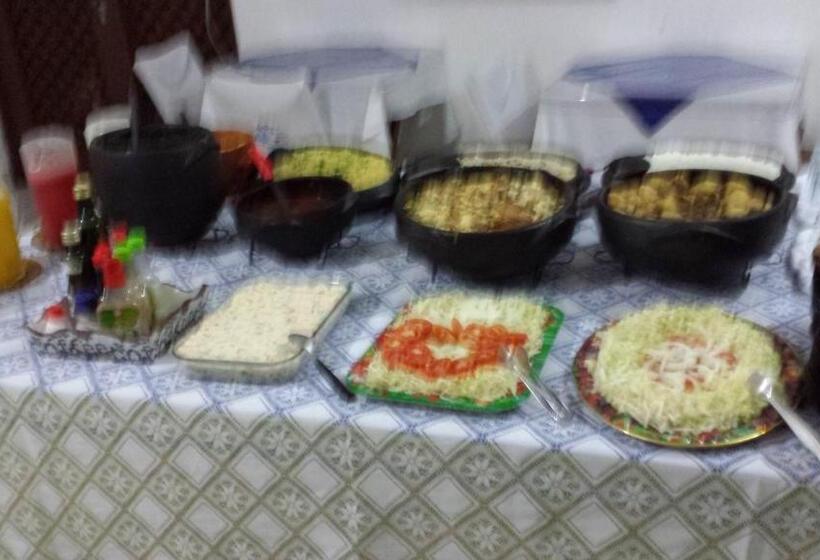 ホテル Vargas Peruibe