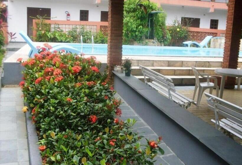 ホテル Vargas Peruibe