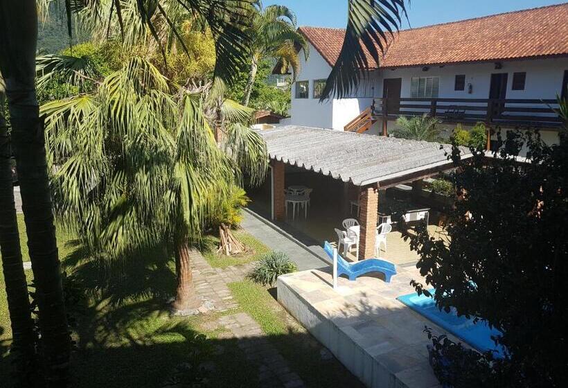 ホテル Vargas Peruibe