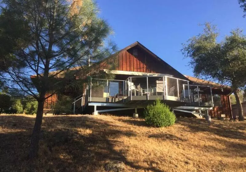 ホテル Yosemite Bug Rustic Mountain Resort
