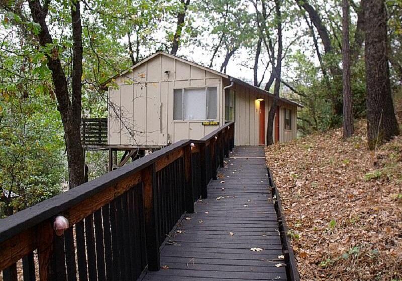 호텔 Yosemite Bug Rustic Mountain Resort