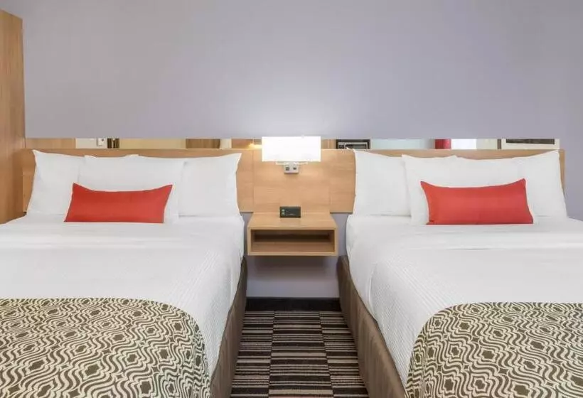 Microtel Inn & Suites By Wyndham Sudbury